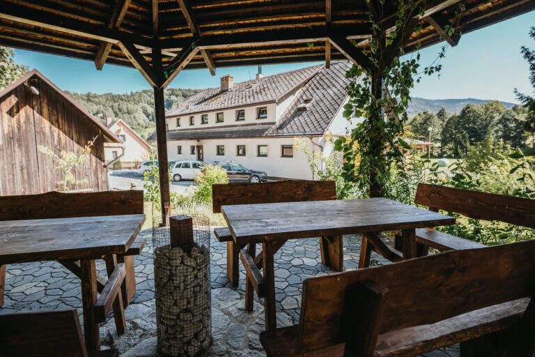 UZP venkovní posezení