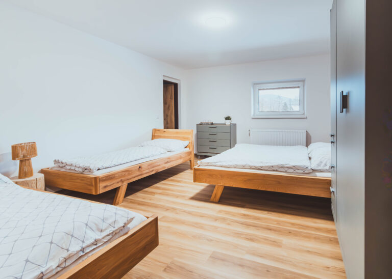 Čtyřlůžkový pokoj v Rychlebských horách k pronájmu