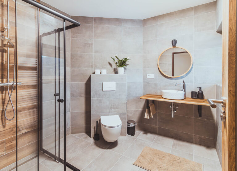 Koupelna v čtyřlůžkovém pokoji U Ztraceného potoka